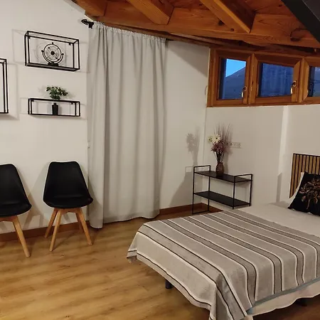 Turísticos Turbon - Apartamento *