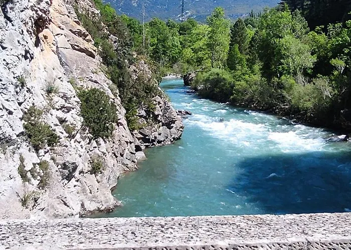 Turísticos Turbon - *